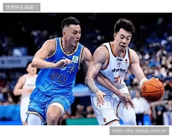 张镇麟锋线防守覆盖面积巨大，成为卢伟指导战术板上的万能摇摆人。